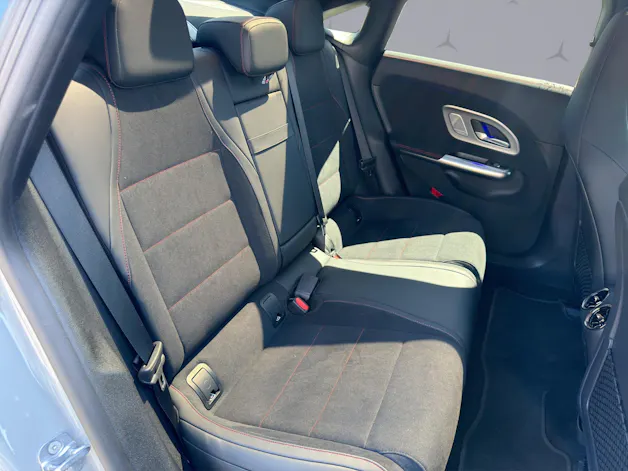 Mercedes-Benz CLA 350 AMG Line 4matic