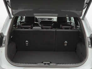 https://vehicle.imgix.net/4266305/f80af20c-d96c-476e-9443-69979d6bcce3.jpg