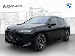 BMW iX xDrive60