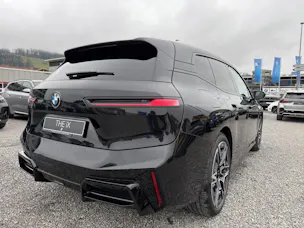 BMW iX xDrive60