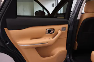 Leapmotor C10 EV AWD inkl Anhängerkupplung