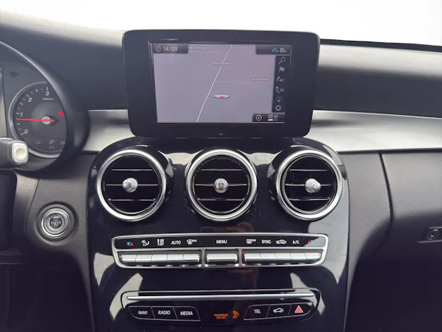 Mercedes-Benz C 220 d Avantgarde 4matic Kombi