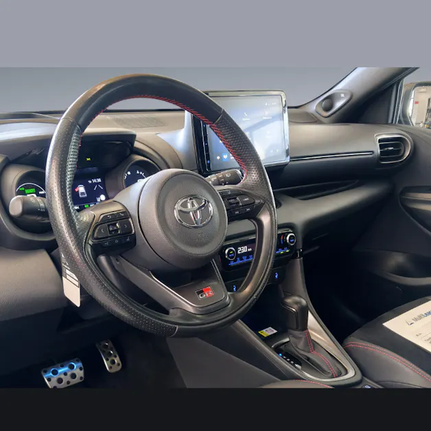 Toyota Yaris 1.5 VVT-i HSD GR Sport