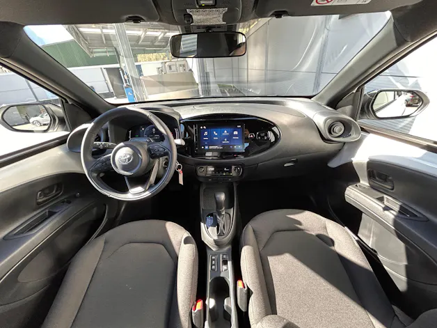 Toyota Aygo X 1.5 VVT-i HSD Comfort