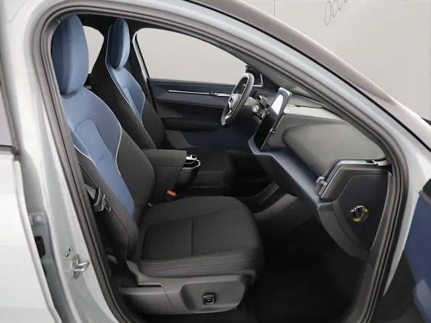 Volvo EX30 CC E60 Twin Performance AWD