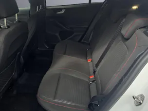 Ford Focus Station Wagon 1.0i EcoB ST-Line