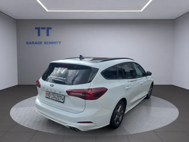 Ford Focus Station Wagon 1.0i EcoB ST-Line