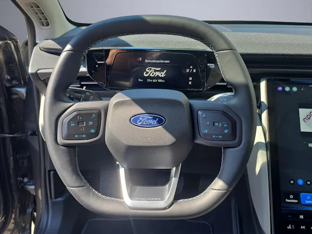 Ford Explorer Extended Range Select