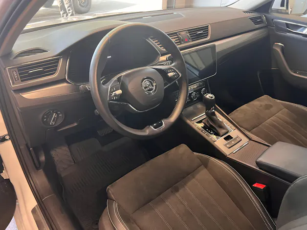 Škoda Superb Combi 2.0 TDI 200 Style 4x4 DSG