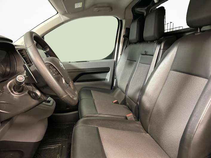 Fahrzeugbild TOYOTA PROACE