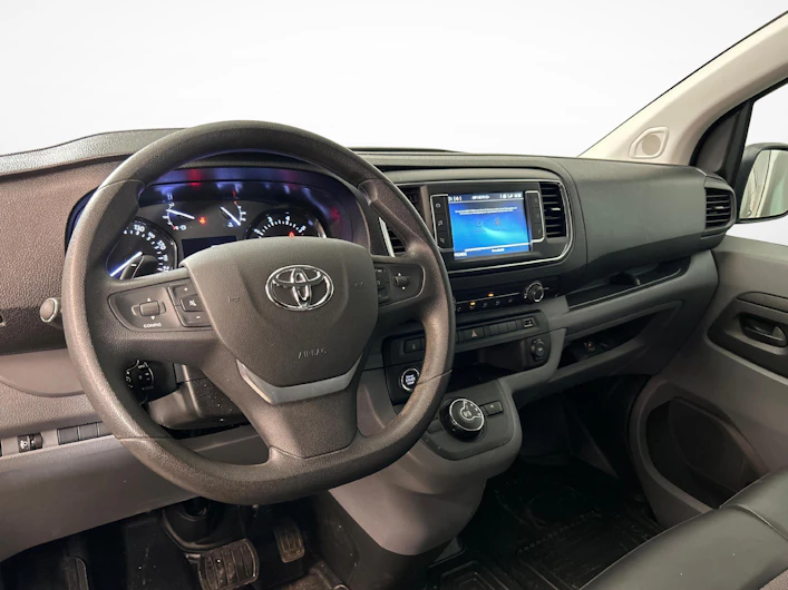 Fahrzeugbild TOYOTA PROACE