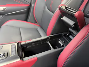 Lexus LBX 1.5 Hybrid Vibrant Edition AWD