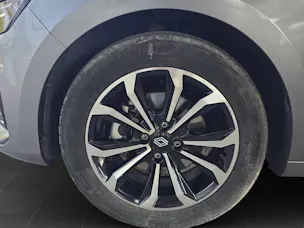 Renault Clio 1.6 E-Tech techno