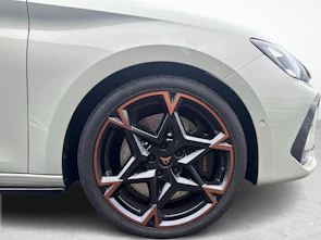 image du véhicule CUPRA Leon ST 2.0 TSI 333 VZ 4Drive DSG