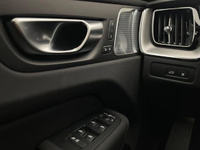 https://vehicle.imgix.net/4267451/3d40e610-a5d0-4336-a81e-efafd4c3d4ee.jpeg