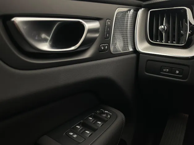 Volvo XC60 2.0 T6 TE Black Edition eAWD