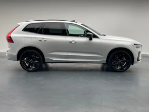 Fahrzeugbild VOLVO XC60 2.0 T6 TE Black Edition eAWD