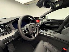 image du véhicule VOLVO XC60 2.0 T6 TE Black Edition eAWD