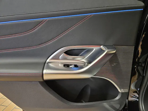 Mercedes-Benz GLC 400 4Matic with EQ Technology