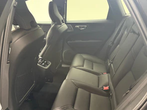 Fahrzeugbild VOLVO XC60 2.0 B5 MH Black Edition AWD