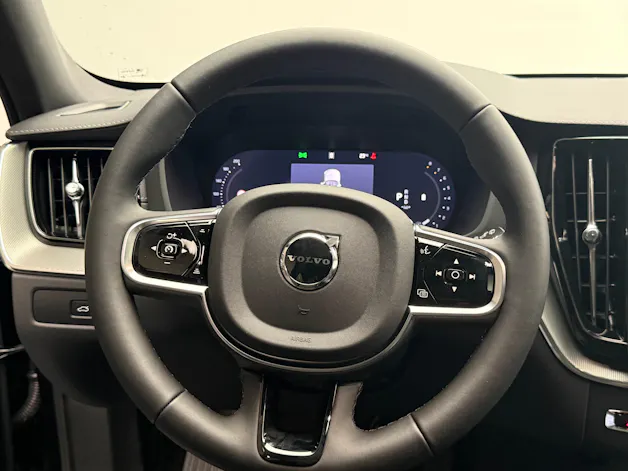 VOLVO XC60 2.0 B5 MH Black Edition AWD