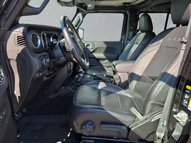 Jeep Wrangler Sahara 2.0 Turbo (CH) ** PHEV **
