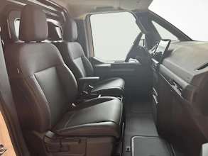 https://vehicle.imgix.net/4267530/d3fb2313-7d66-42ee-a1dd-1800f660cfeb.jpg
