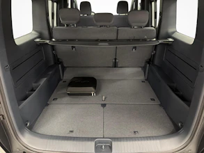 https://vehicle.imgix.net/4267533/6cc994d3-595f-41d6-8e41-2194cf61381b.jpg