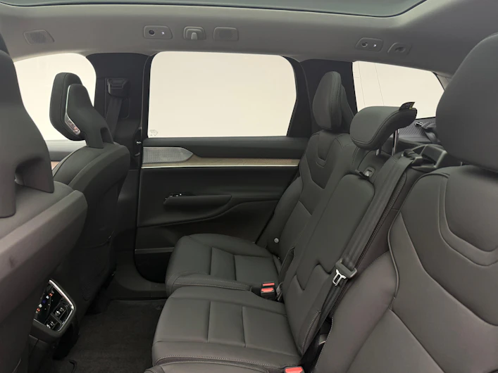 immagine del veicolo VOLVO EX 90