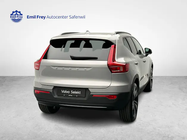Volvo XC40 2.0 B4 MH Plus Dark