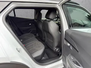 Peugeot 2008 1.2 Hybrid 145 GT
