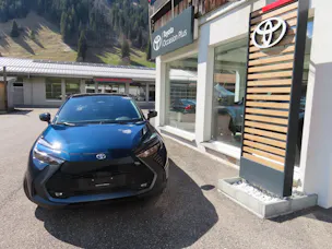 Toyota C-HR 2.0 HEV Trend 4x4
