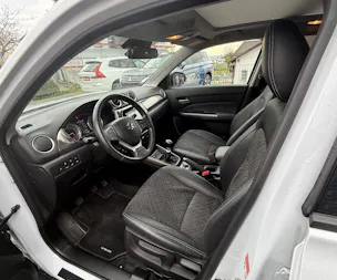 Suzuki Vitara 1.4 T Compact Top Hybrid 4x4