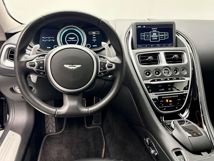 Fahrzeugbild ASTON MARTIN DB11