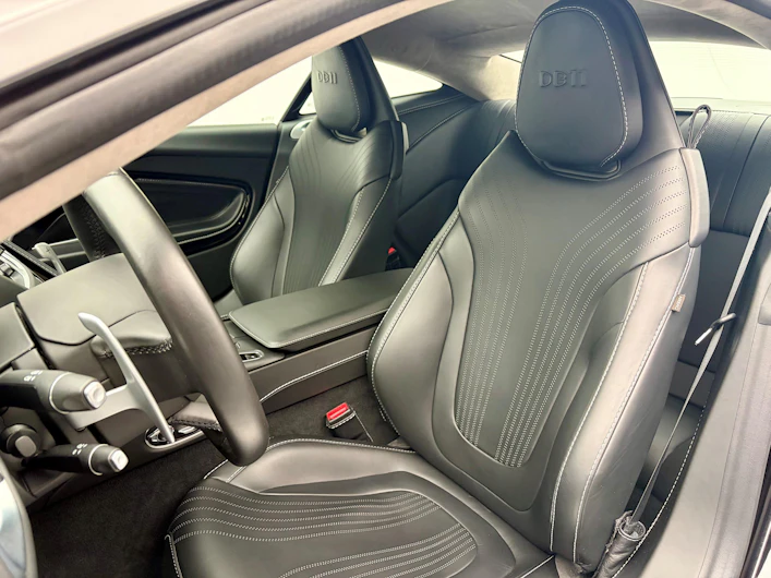 Fahrzeugbild ASTON MARTIN DB11