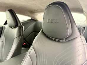 Fahrzeugbild ASTON MARTIN DB11 Coupé 4.0 V8 Bi-Turbo