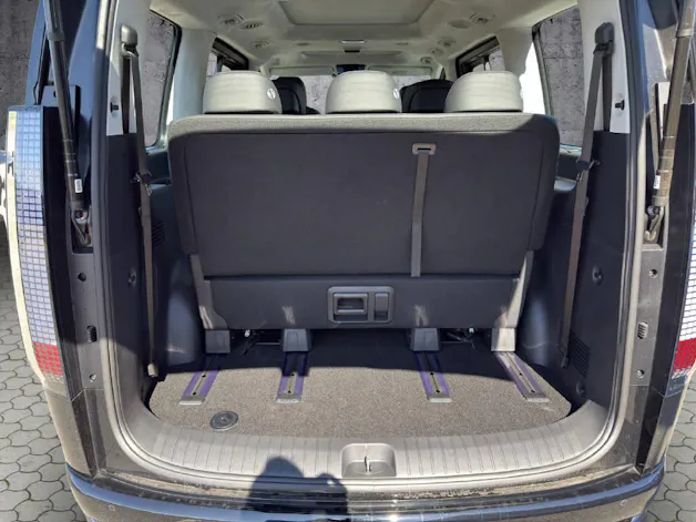 Hyundai Staria Premium 1.6 GDi HEV Vertex 7P