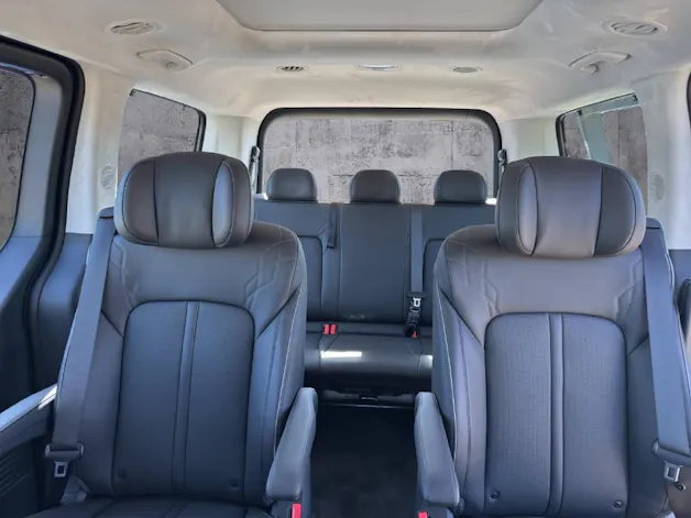 Hyundai Staria Premium 1.6 GDi HEV Vertex 7P