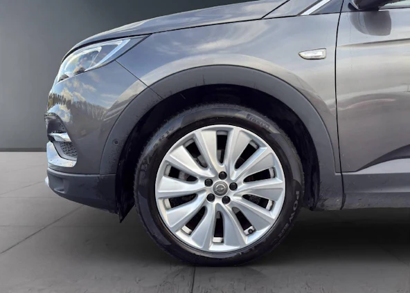 image du véhicule 12 image du véhicule 12