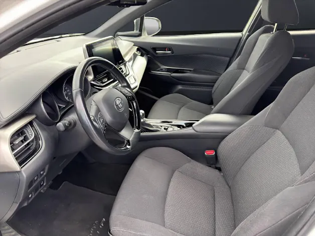 Toyota C-HR 1.8 VVTi HSD Trend