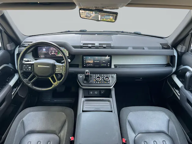 Land Rover Defender 110 2.0 SD4 240 First Edition