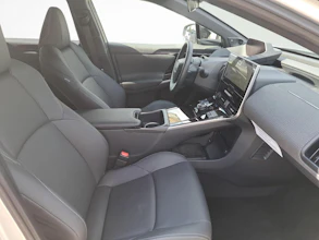 https://vehicle.imgix.net/4268001/8e044379-a03e-47b5-82a2-22998f2b9071.jpg