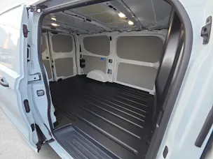 Ford Transit C Van 320 L1 2.5 Duratec 233 Trend PHEV