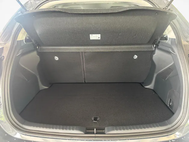 Toyota Yaris 1.5 VVT-i HSD Trend