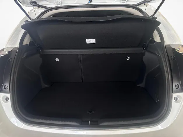 Toyota Yaris 1.5 VVT-i HSD Trend