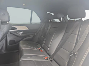 https://vehicle.imgix.net/4268094/ae2a8e51-dcaf-49df-8366-4e914679ee63.jpg