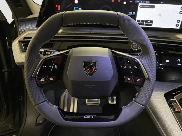 Peugeot 5008 1.6 PHEV GT