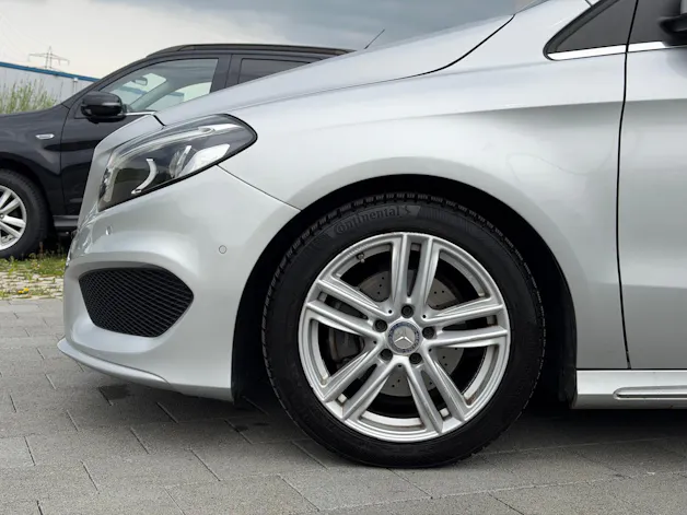 Mercedes-Benz B 200 d AMG Line