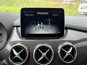 Mercedes-Benz B 200 d AMG Line