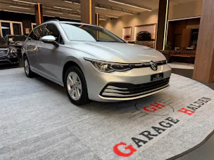 VW Golf VIII Variant 1.0 eTSI Life DSG